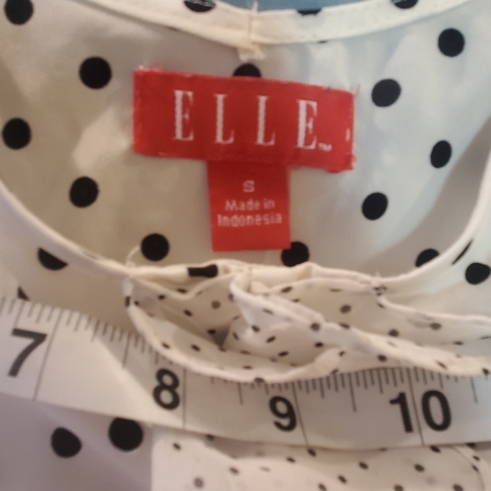 ELLE Polka-dot Sleeveless Black and White Top with Ruffles Women's Size Sm EUC - Picture 2 of 6